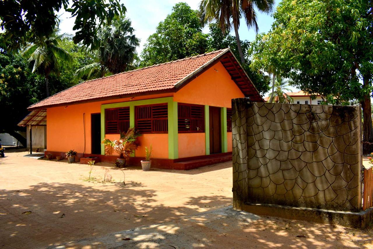 Yaswi Guest House Passikudah Exterior foto